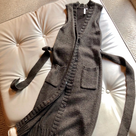 Robbi & Nikki Brown Maxi Vest Sweater - Picture 1 of 7
